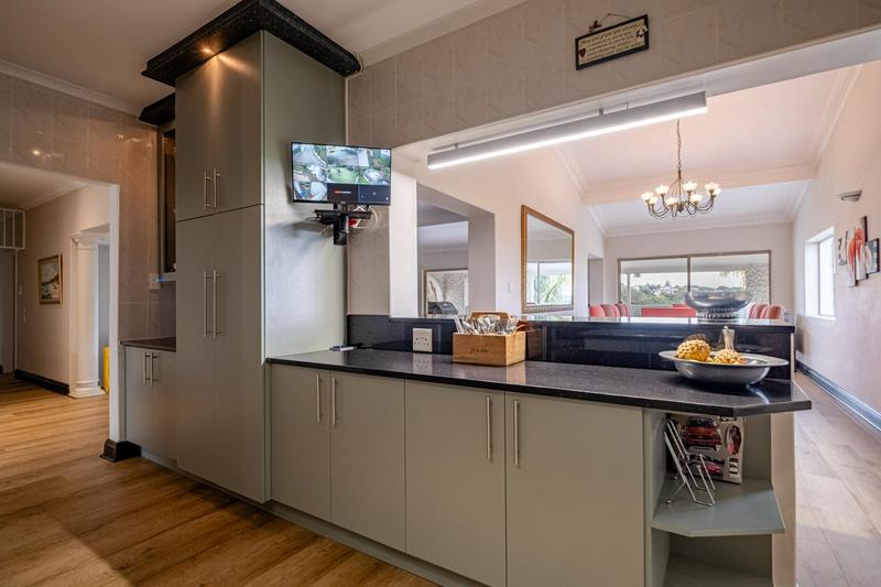 5 Bedroom Property for Sale in Linkside Eastern Cape